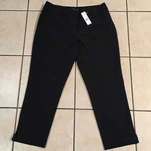 New York & Company 7th Avenue Design Studio Size 4 Black Ankle/Crop Pants NWT